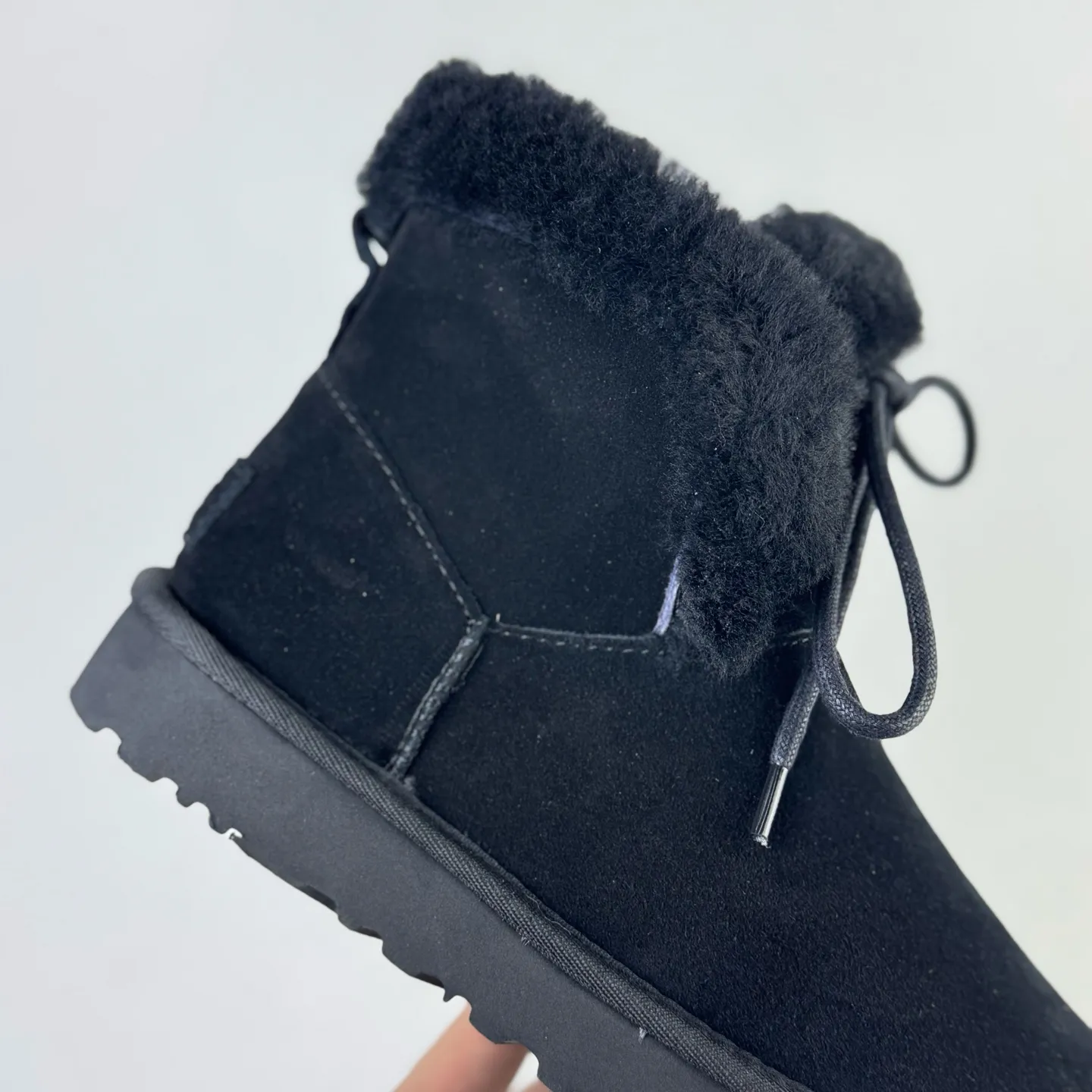 The top version in Guangzhou has arrived. Local 💰600 UGG Classic Novelty comfortable and fashionable snow boots for women have arrived 35-40
